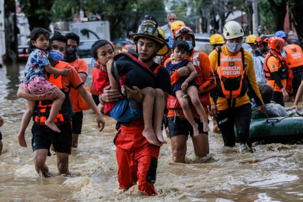 Philippines Earthquake: फिलीपींस में विनाशकारी भूकंप ने मचाई तबाही 20 हजार लोग हुए बेघर,अब तक 50 लोगों की हुई मौत