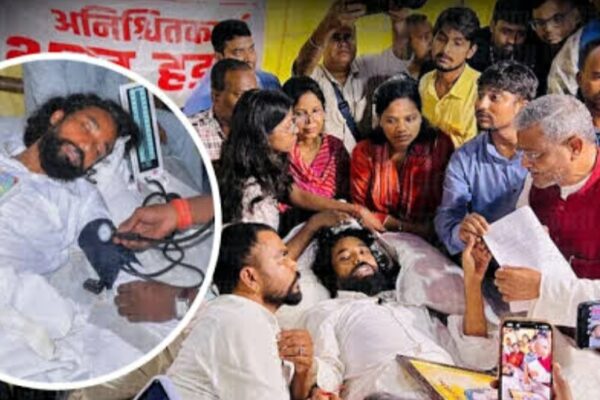 झारखंड प्रोटेस्ट : रांची में अनशन पर बैठे देवेंद्रनाथ महतो की तबीयत अचानक बिगड़ी, दो छात्रों को कराया गया अस्पताल में भर्ती